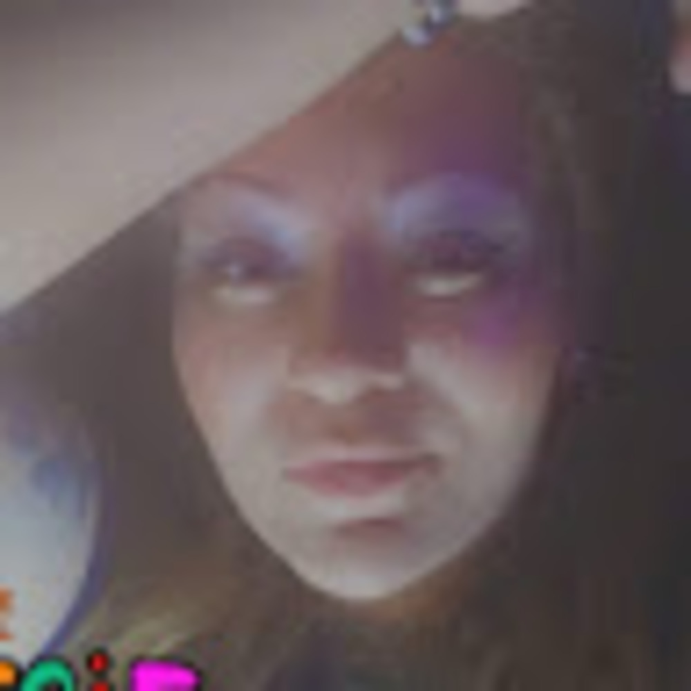 Meet your Posher, Cinthya